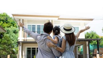 Family of 3 rejoicing to their home